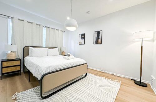 Westwood House | Beverly Hills-Neighboring 2-BR Home - DOH1