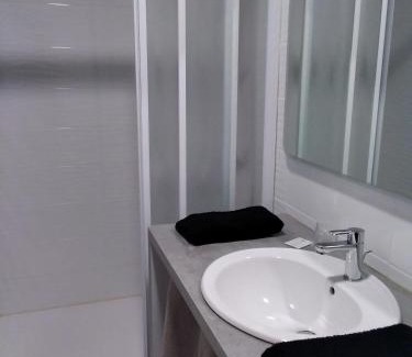 Uzein Bed & Breakfast | Beyrie Coustille