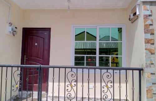 Ngleshi Amanfro Apartment | BH Apartment