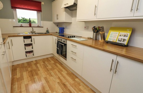 Huntly Cottage | BIDE-A-WHILE, pet friendly, country holiday cottage in Aberchirder
