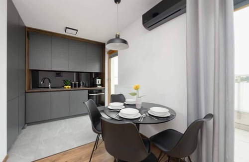 Konstancin-Jeziorna Apartment | Bielawska 3 | Modern Apartment | Parking