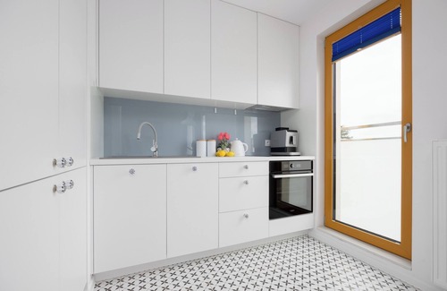 Konstancin-Jeziorna Apartment | Bielawska Marina Apartment by Renters