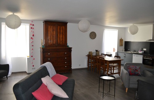 Bielle Apartment | Bielle, apartment with garden and garage