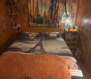 Camden House | Bienvenue to Paris
