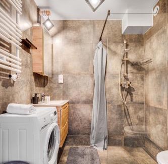 Psie Pole Apartment | Bierutowska 57B by Homeprime