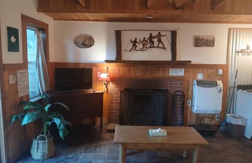 The Village House | Big Bear Lake - Tulip Lane Cabin #26
