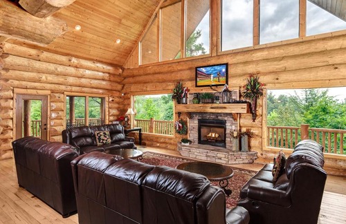 Pittman Center House | Big Bear Ridge Lodge - Breathtaking mountain views and private forest scenes in amazing large log cabin