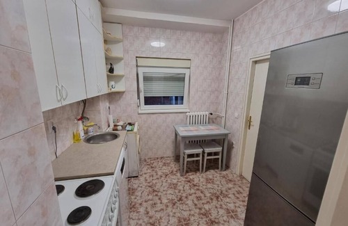 Stari Grad Apartment | Big Downtown 2 Bedroom Apartment across National Theater