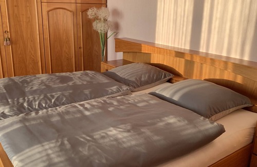 Ober-Morlen House | Big en-suite room in a stylish country house, close to highway and Bad Nauheim