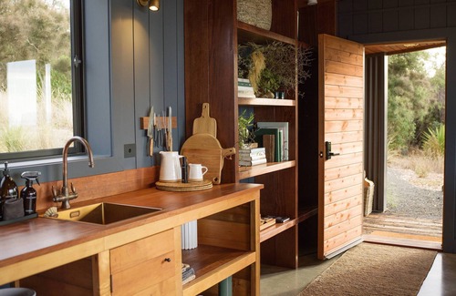 Okains Bay Cabin | Big Hill Luxury Retreat
