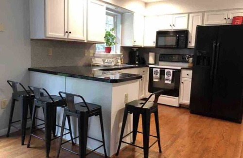 Tunkhannock Township House | BIG HOUSE IN THE HEART OF POCONO MOUNTAINS