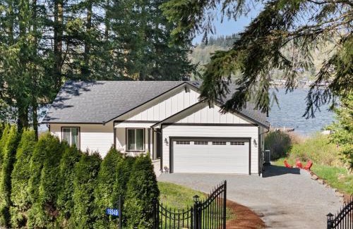 Big Lake House | Big Lake Waterfront Retreat