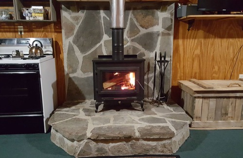 Palenville Cabin | Big Medicine Ranch - Rustic Sunrise Cabin - Catskills