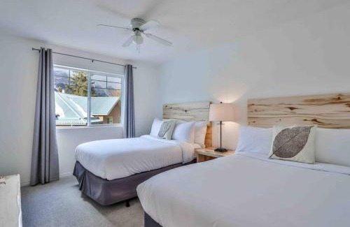 Harvie Heights Apartment | Big Mountain Views - Bright 2-story Corner Unit