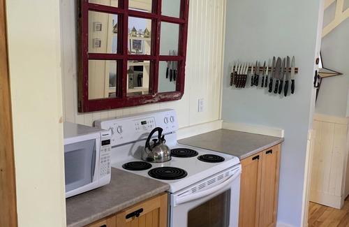 Rideau Lakes Cottage | Big Rideau Lake Waterfront Cottage with pristine beach!