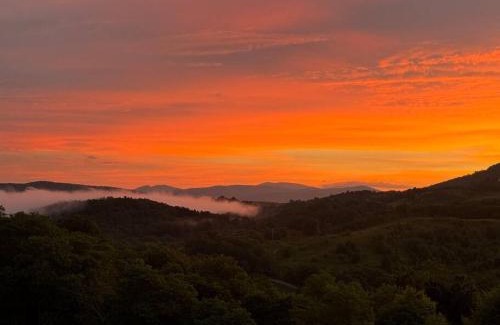 Banner Elk House | Big Sky Cabin at Monteagle