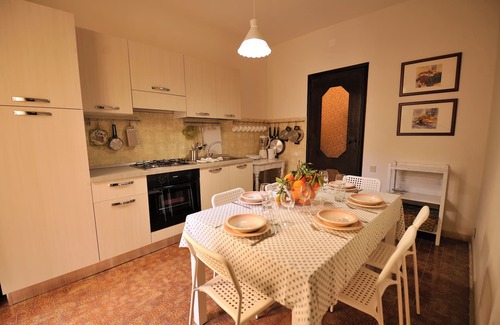 Pietraperzia House | Big Square House