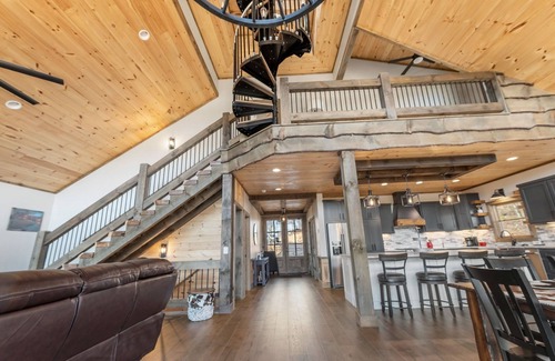 Blue Ridge Cabin | Big Top On Blue Ridge- Blue Ridge GA