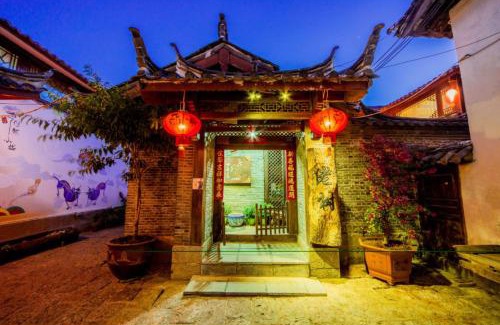 Dayan Old Town House | Big Tree Guesthouse - Naxi old style