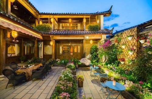 Dayan Old Town House | Big Tree Guesthouse - Naxi old style