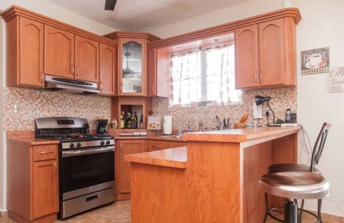 Aceitunas House | "Big Vacation House: Your Home Away From Home!"