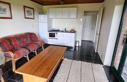 Pataua South Apartment | Big views and spaces to play. 2 bedroom apartment plus double studio. Boat park