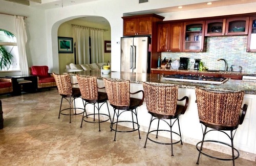 Great Cruz Bay Villa | BIG WATERFRONT BEACH HOUSE WALK TO CRUZ BAY SHOPPING WAVES BELOW BEDROOM WINDOW