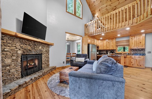 Morganton Cabin | Bigfoot's Solitude | Game Room | Outdoor Firepit | Grill