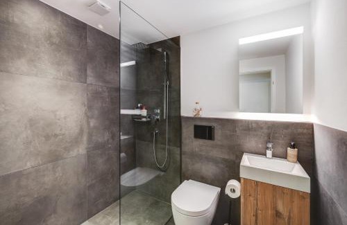 Faulensee Apartment | Bijou Lake Side - mit Seesicht und Privatstrand