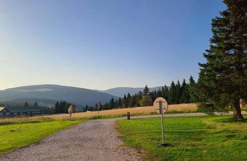 Chvalec Apartment | Bike & Enduro Penzion Petříkovice