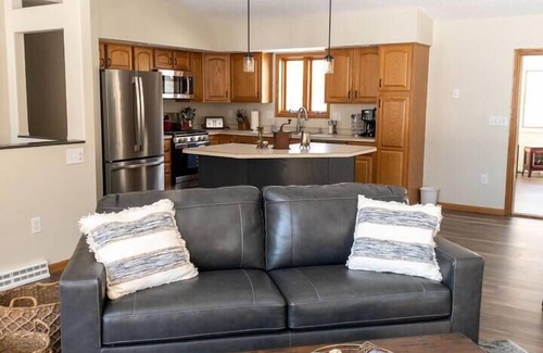 Crosby House | Biker's Paradise at Trailhead Lodge