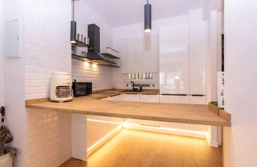 Bilbao City Centre Apartment | Bilbao Henao Park from Bilbao Suites, in the center with direct garage