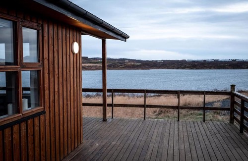 Selfoss Ski Chalet | Bildsfell's riverfront cabins