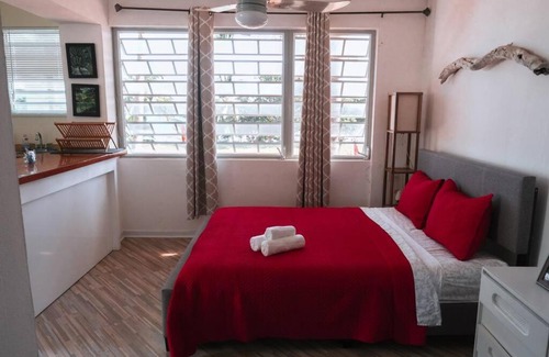 Jacaboa Apartment | Bilimbi Beachfront Farmstay w Pool