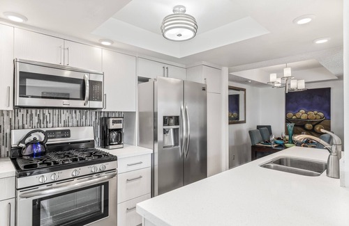 Tahquitz River Estates Condo | Biltmore 2Bed 2Bath Condo 30-Night Minimum