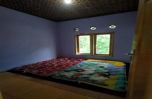 Srimulyo House | BINAKARYA HOMESTAY SYARIAH
