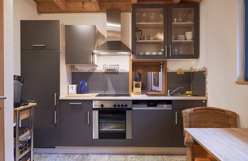 Rott House | Bio-ferienhaus am Naturschutzpark Eifel mit Eigenem Bach