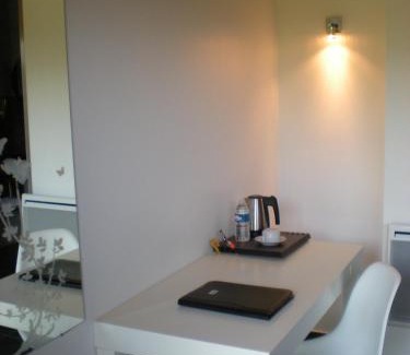 Saint-Vulbas Hotel | Bio-Motel
