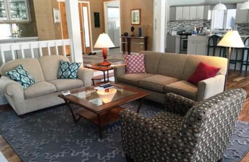 Birchwood Farms House | Birchwood: Scenic Sanctuary