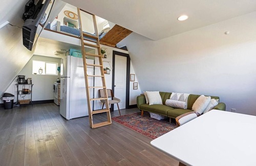 Missoula Apartment | Bird's Eye View is Worth the Hike