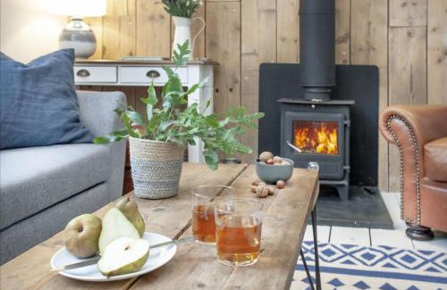Kingsand House | Birdcage Cottage, Kingsand