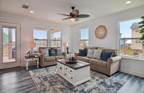 Surfside Beach House | Birds of Paradise