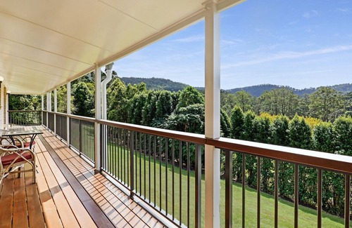 North Boambee Valley House | Birdsong Retreat - a quiet oasis