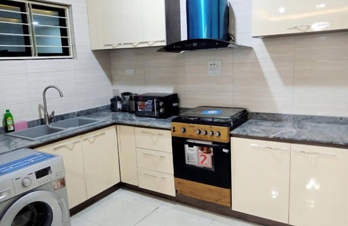 Biogbolo Apartment | Bishop's Apartments and Suites