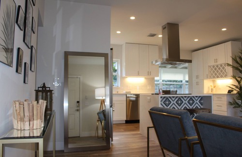 Delray Beach House | Bismarck House - 5 Star Downtown Beach-style Luxury House.
