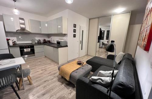 Banska Bystrica Apartment | BL - The Apartment Lenka, 24hr Self Check-in, Free Private Parking, Balcony with Mountain View, 5 minute walk to City Center