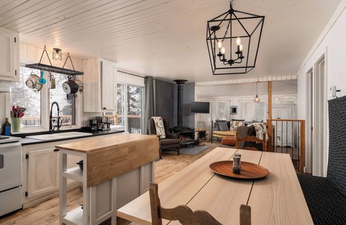 Nominingue Ski Chalet | Black Lake Chalet and Spa in the Laurentians