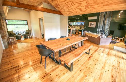 Harrietville House | Black Mamba House