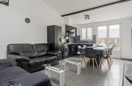 Sallaumines Apartment | "black" RDC Avec Extérieur 4 Personnes