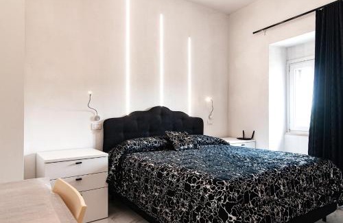 Pietramontecorvino Bed & Breakfast | Black & White